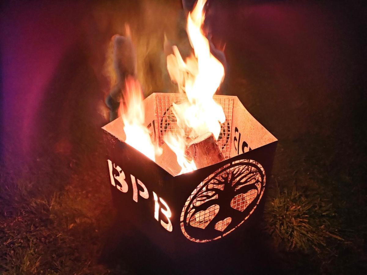 Battle Pods And Bells Glamping Exterior foto